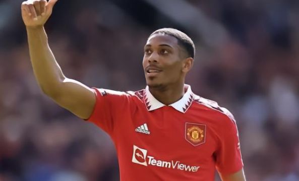 他无论是在 他无论是在