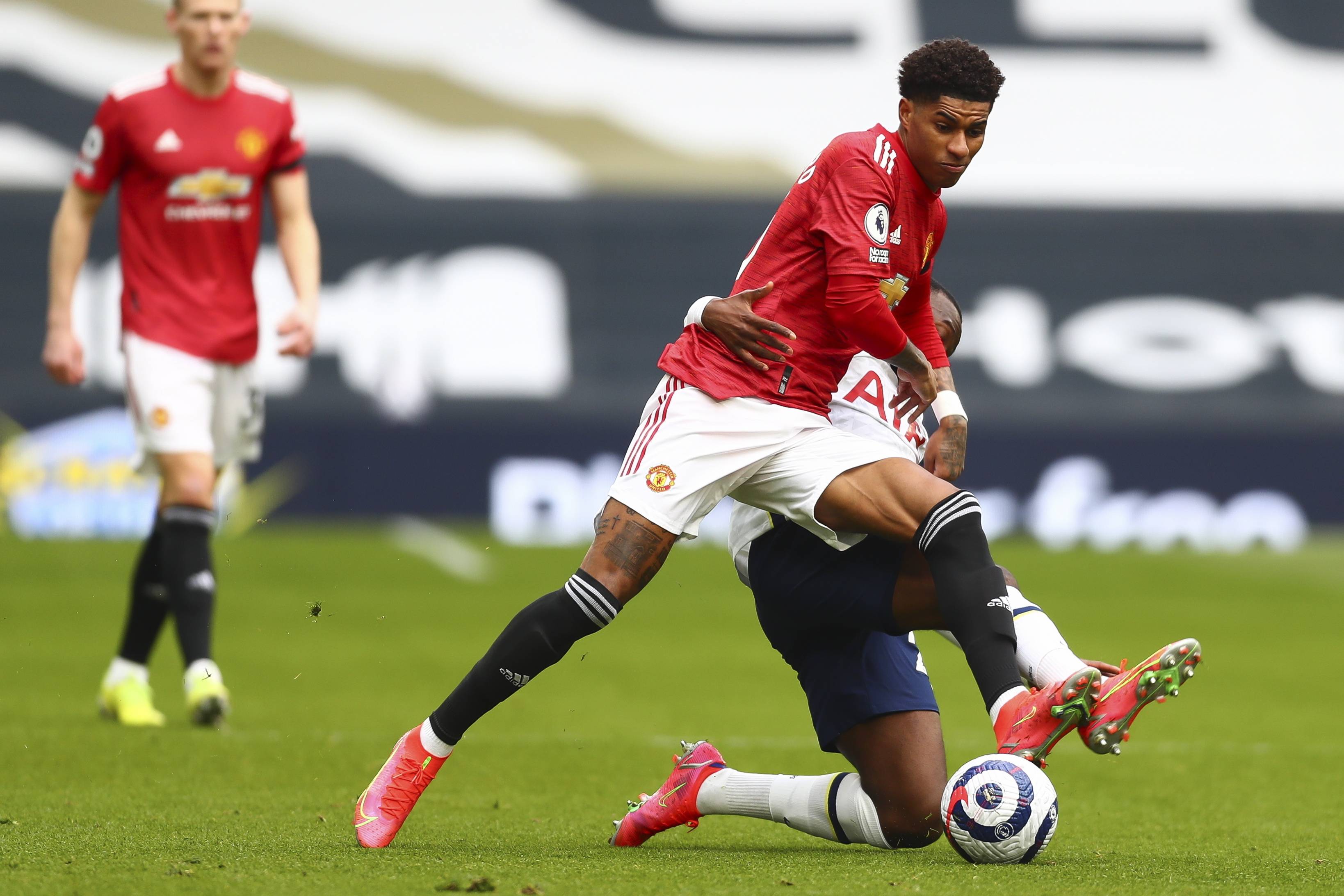 管理层却选 管理层却选